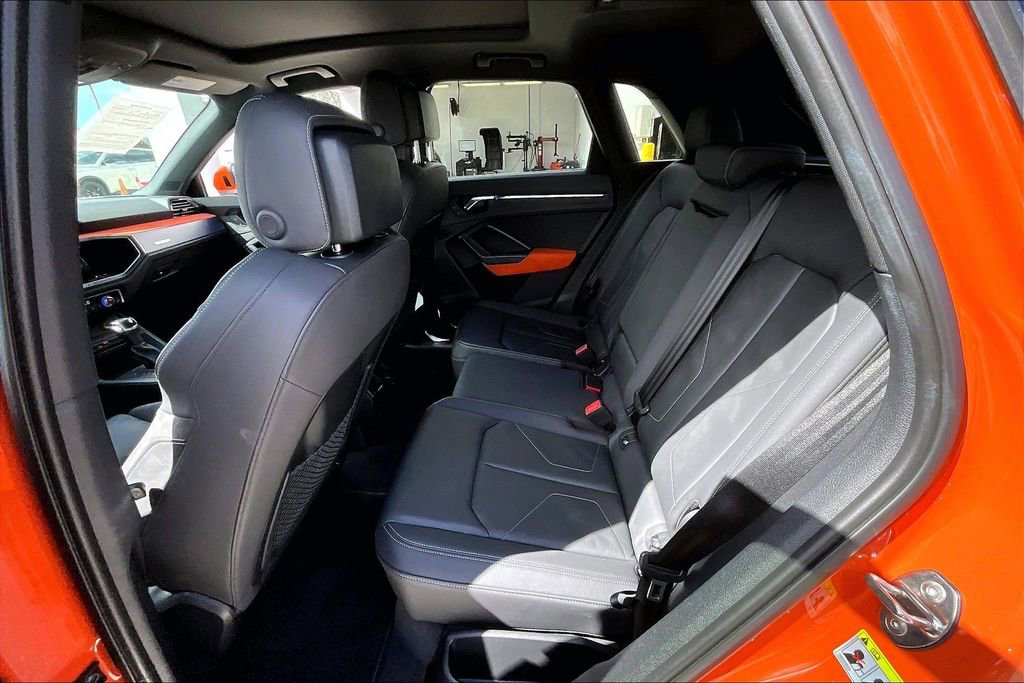 Used 2020 Audi Q3 2.0T Premium Plus w/ Premium Plus Package image 17