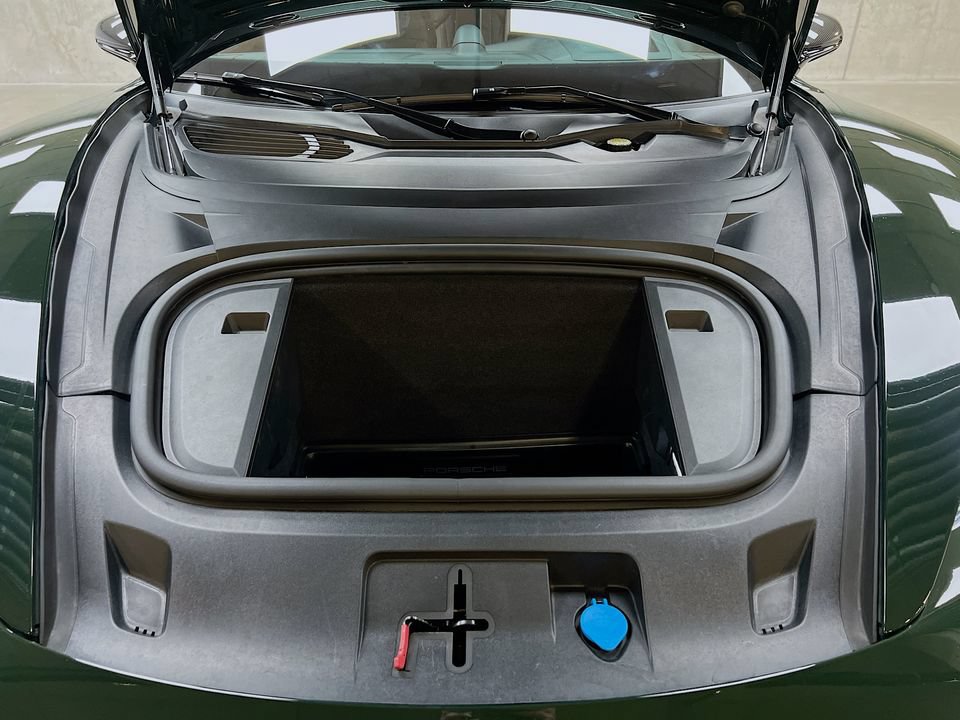 Certified 2022 Porsche Taycan Turbo S AWD/4WD image 32
