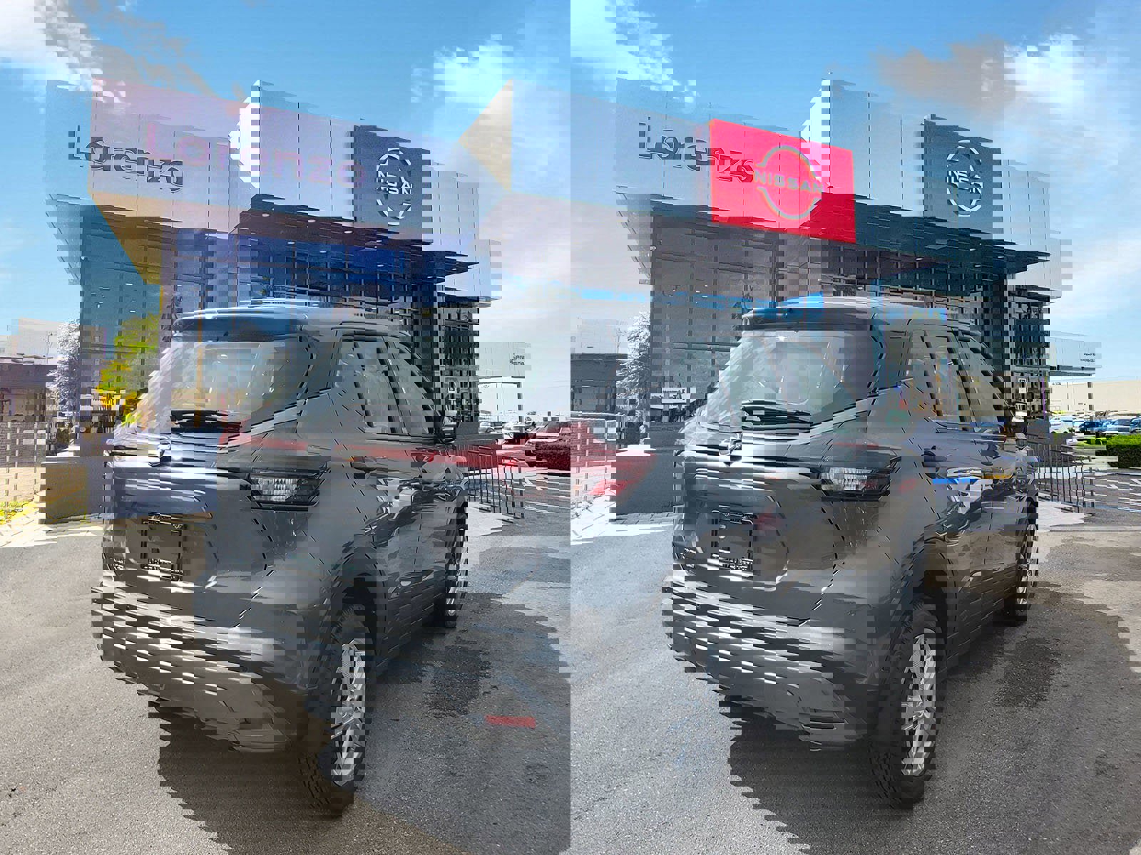 New 2025 Nissan Kicks Play S image 4