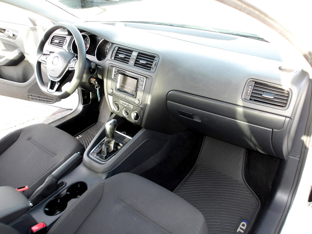 Used 2016 Volkswagen Jetta S image 13