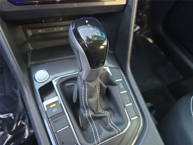 Used 2024 Volkswagen Tiguan SE image 20