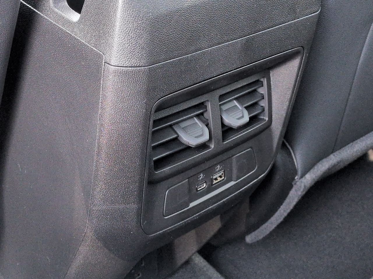 New 2026 Chevrolet Colorado ZR2 w/ Technology Package AWD/4WD image 22
