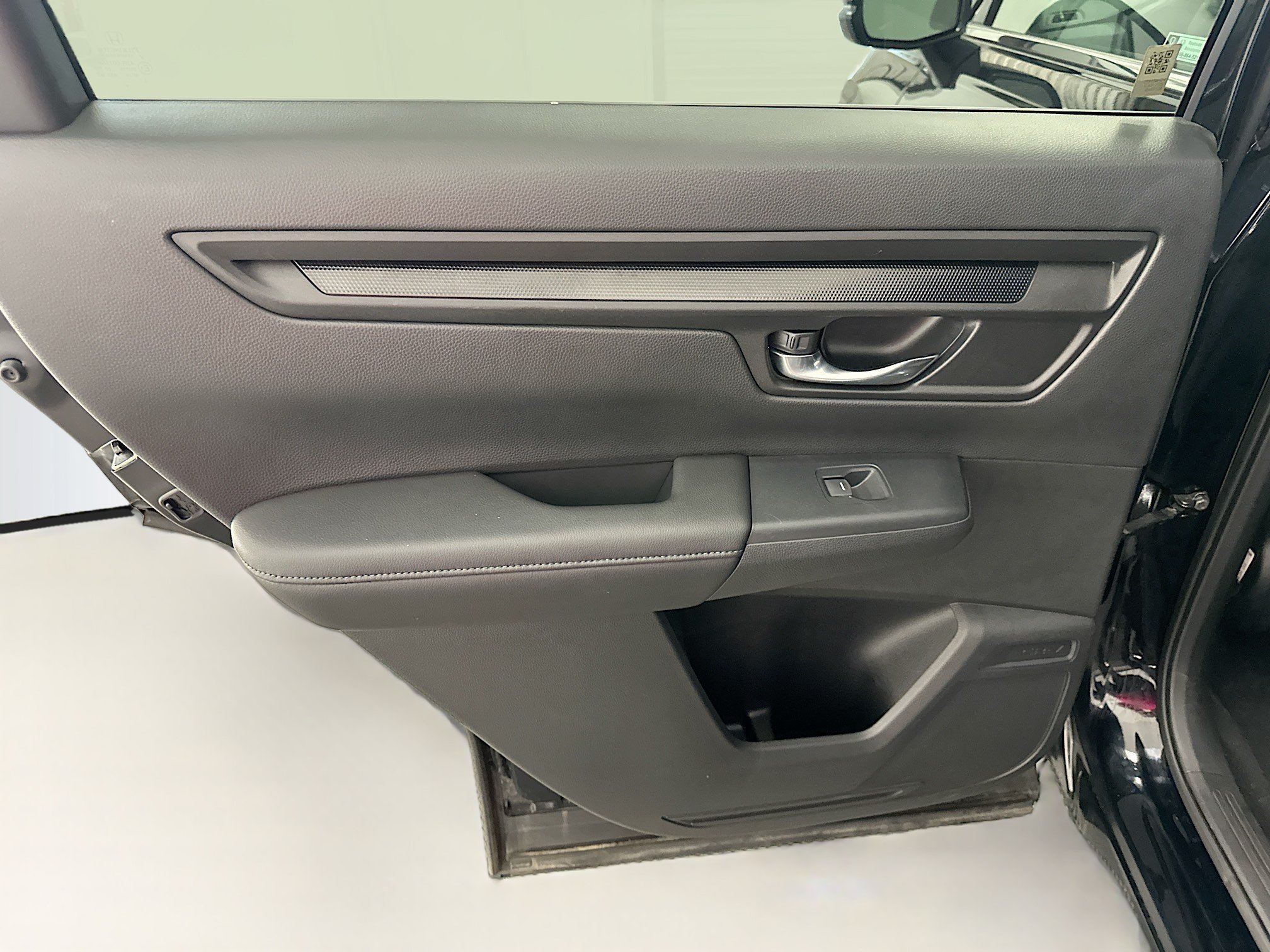 Used 2025 Honda CR-V LX image 26