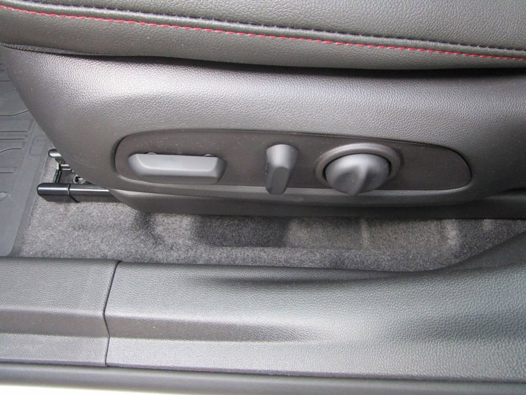 New 2026 Chevrolet Trax RS image 19