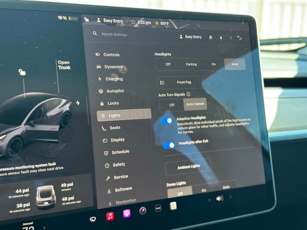Used 2022 Tesla Model 3 Performance AWD/4WD image 32