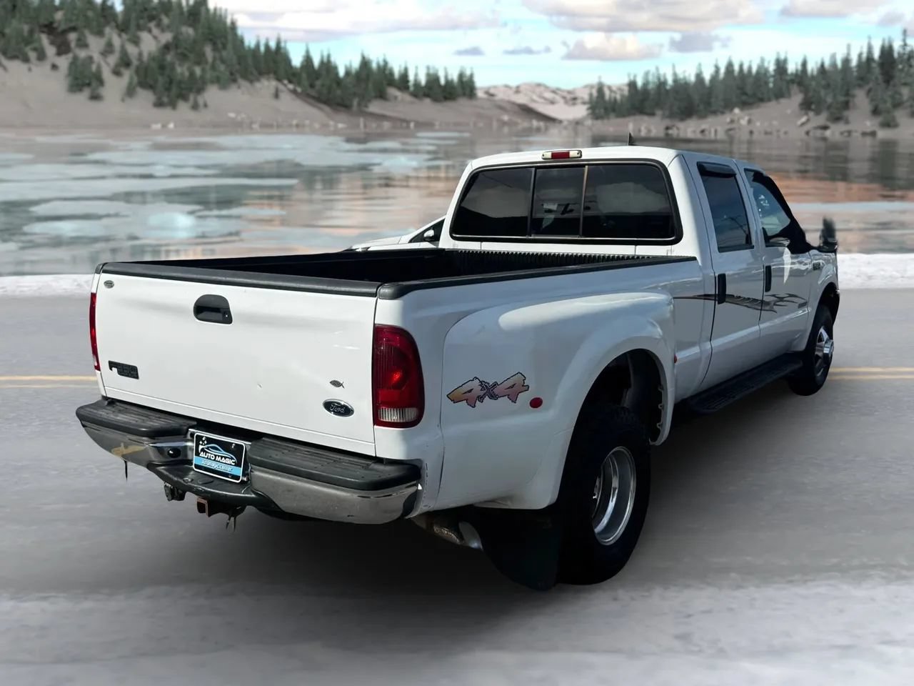 Used 2004 Ford F350 XLT AWD/4WD image 3