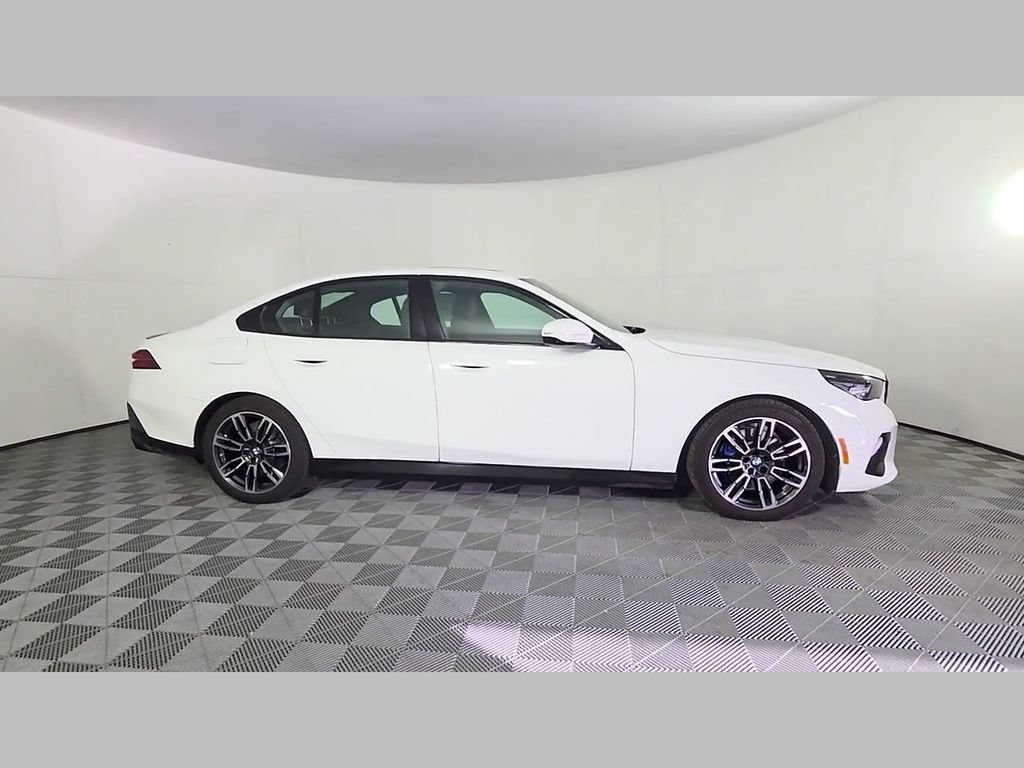 Used 2024 BMW 530i xDrive w/ M Sport Package AWD/4WD image 35