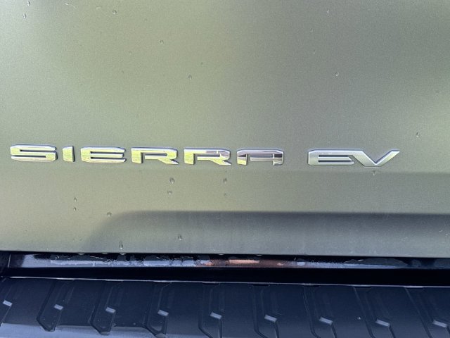 Used 2026 GMC Sierra EV Denali AWD/4WD image 32