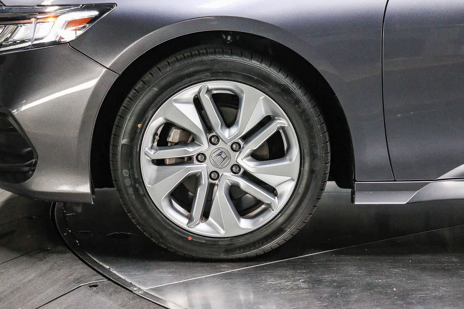 Used 2019 Honda Accord LX image 9