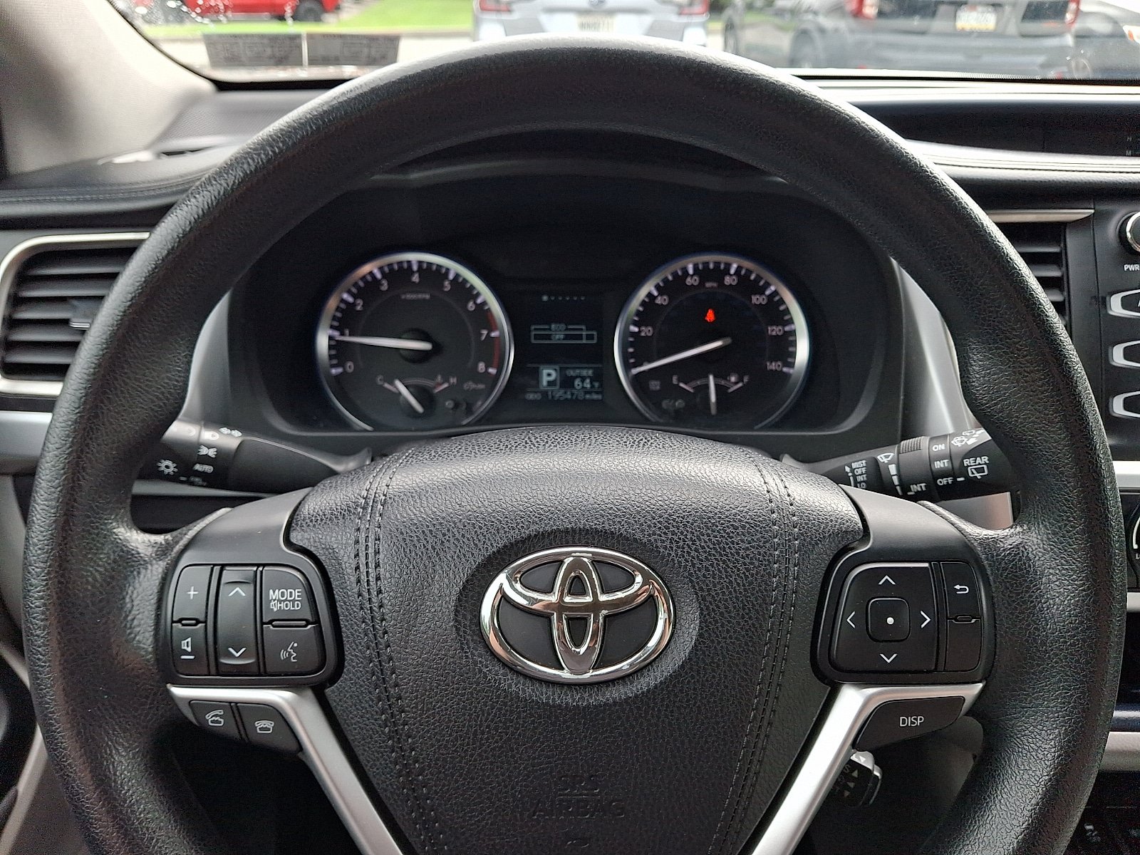 Used 2016 Toyota Highlander LE AWD/4WD image 18