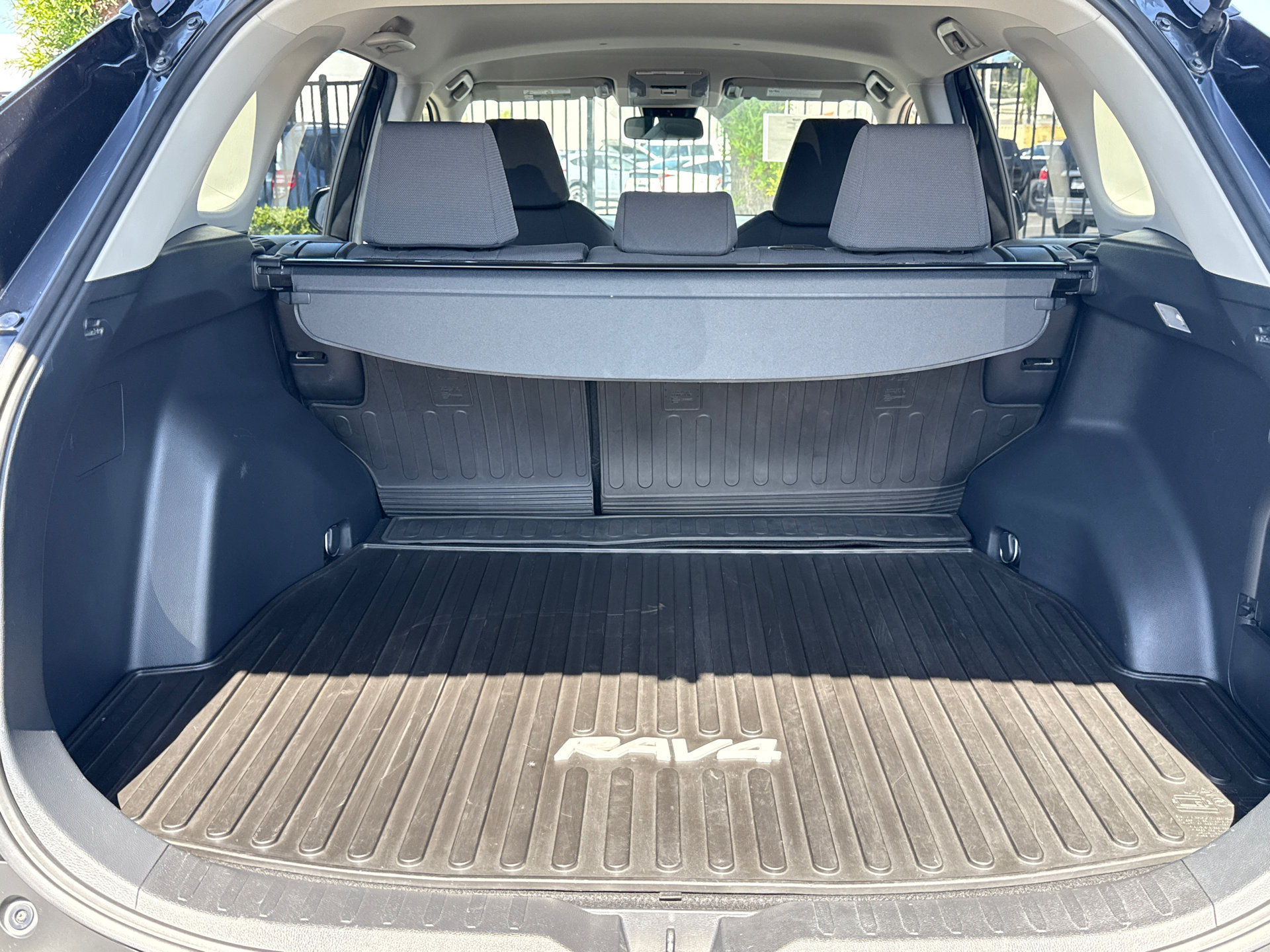 Used 2020 Toyota RAV4 XLE w/ All Weather Liner Package image 11