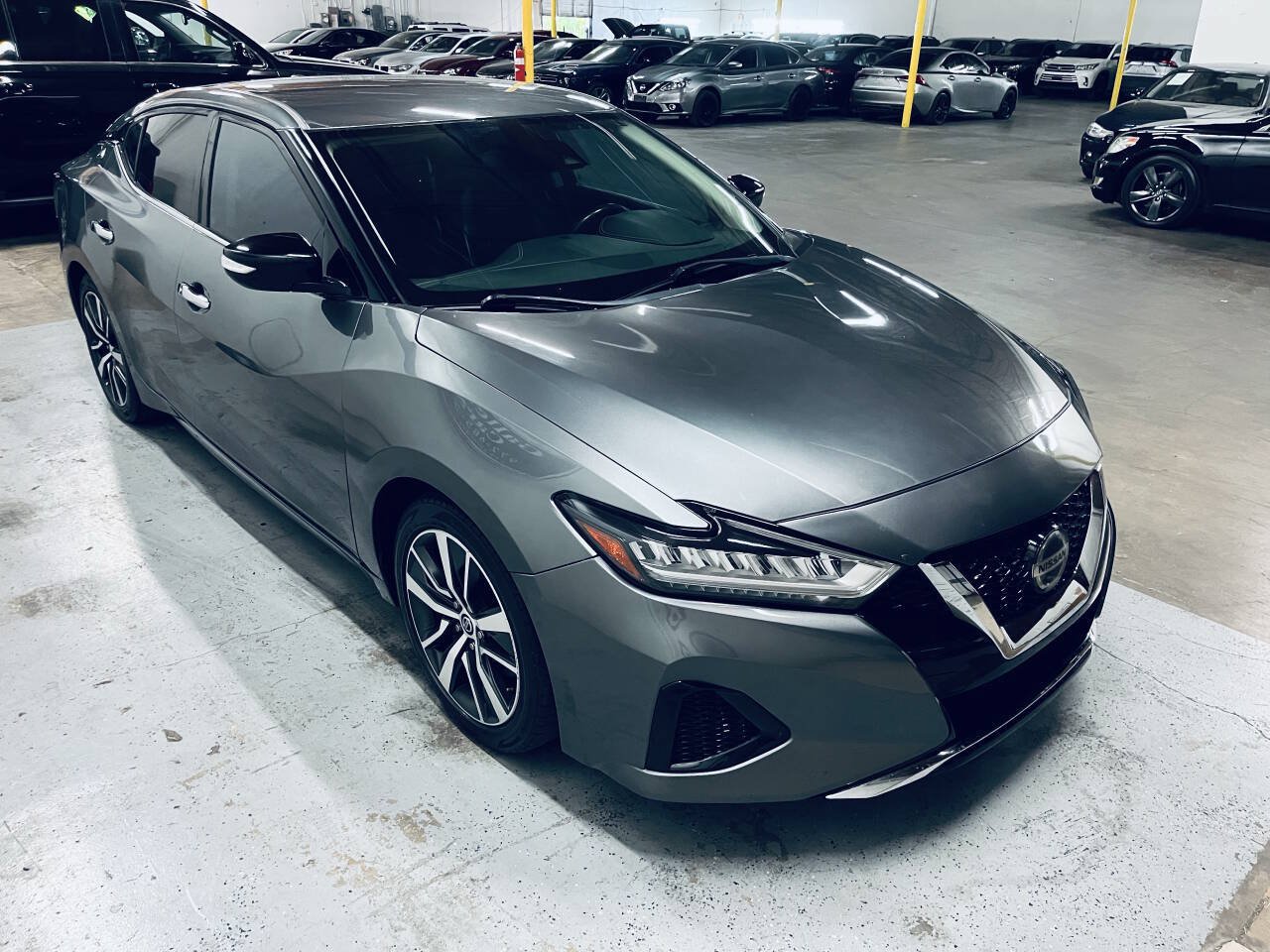 Used 2020 Nissan Maxima 3.5 SV w/ Floor Mat Group FWD image 8