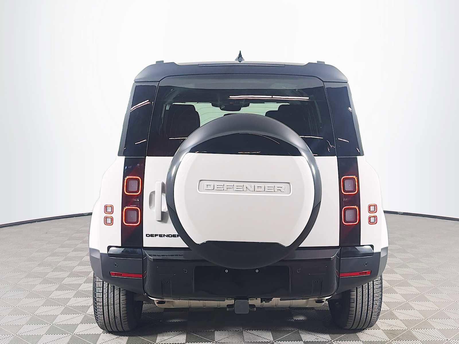 Used 2026 Land Rover Defender 110 S image 6