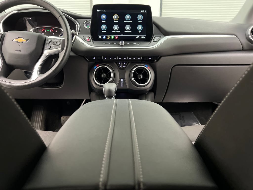 Used 2025 Chevrolet Blazer LT FWD image 45