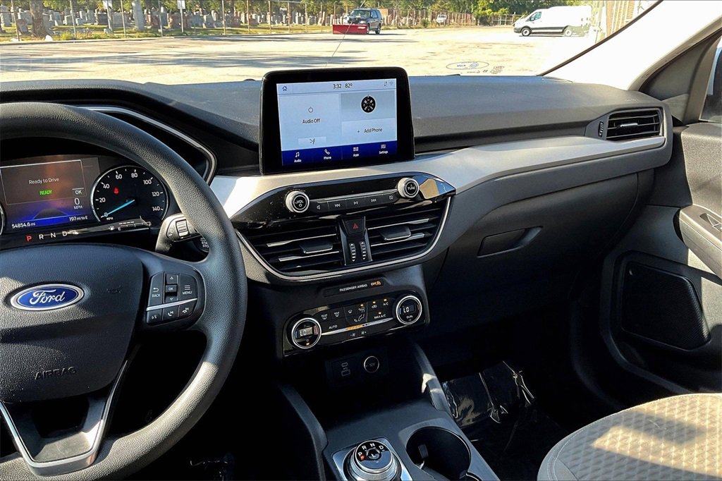 Certified 2021 Ford Escape SE image 6