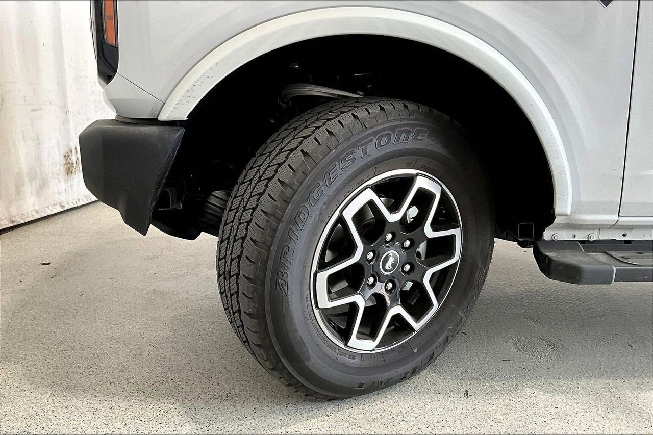 Used 2024 Ford Bronco Outer Banks image 20