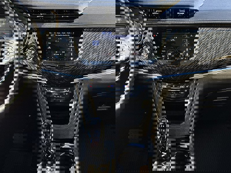 Used 2024 Cadillac XT6 Premium Luxury image 12