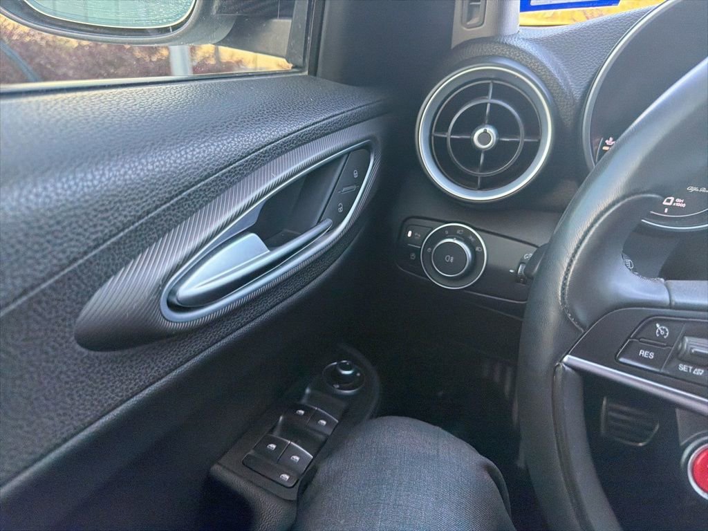 Used 2019 Alfa Romeo Giulia Ti Sport w/ Quick Order Package 22U Sport image 6