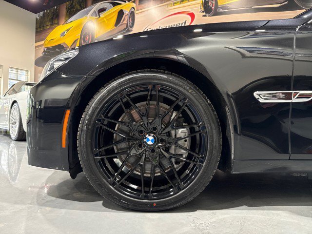 Used 2014 BMW 750i RWD image 17