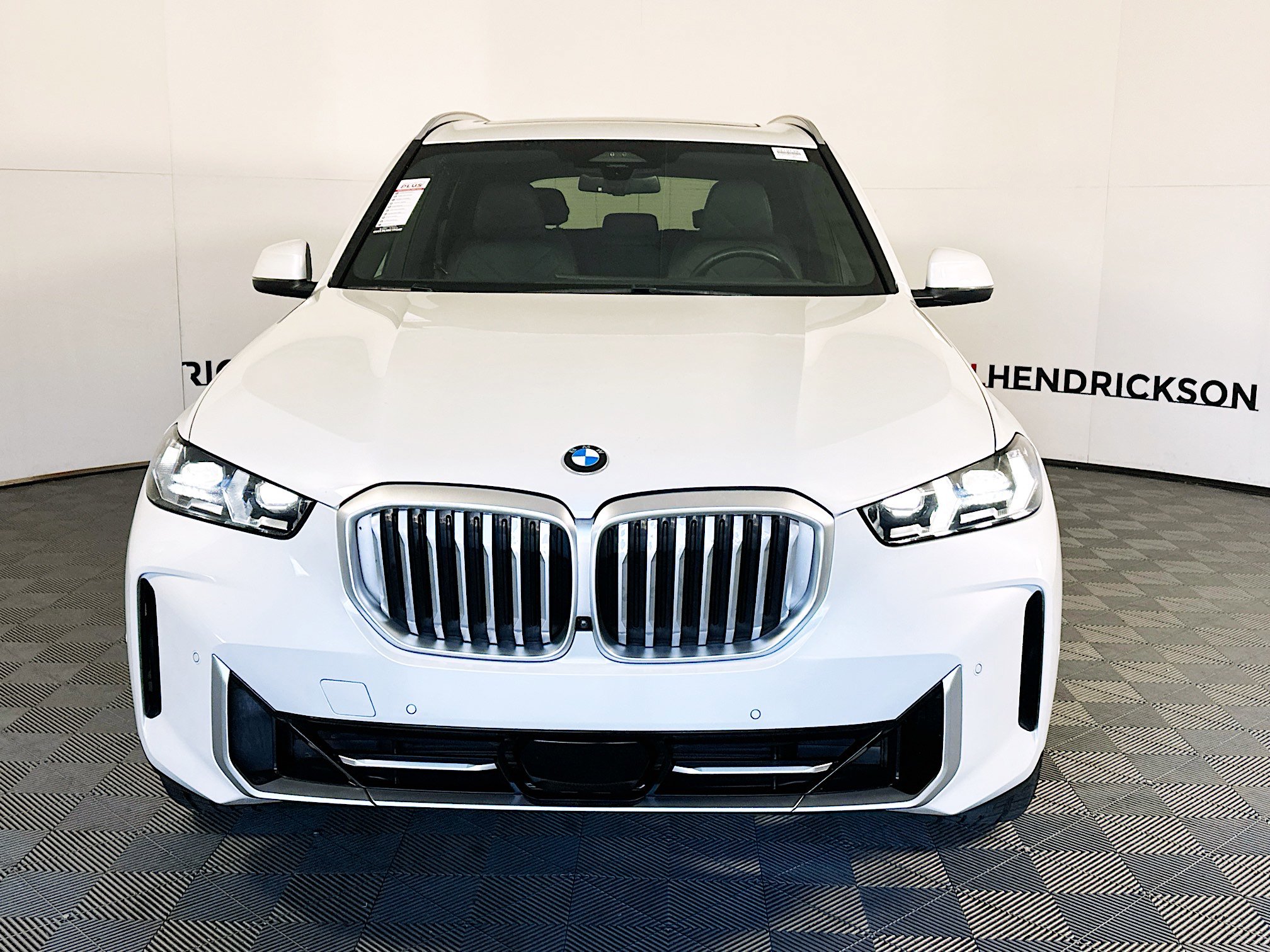 Used 2024 BMW X5 sDrive40i image 8