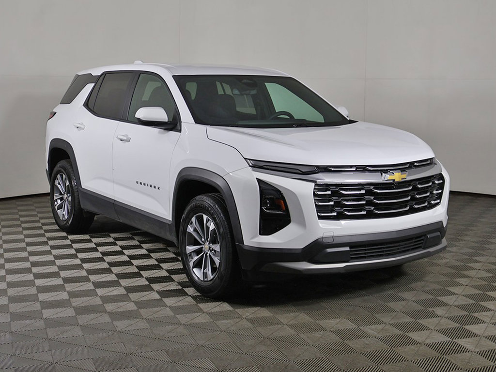 Used 2025 Chevrolet Equinox LT AWD/4WD image 2