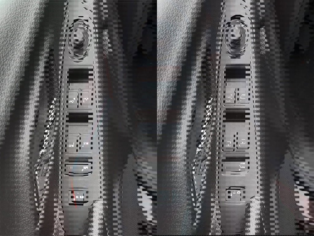 Certified 2022 Chevrolet Trax LT w/ LT Convenience Package image 12