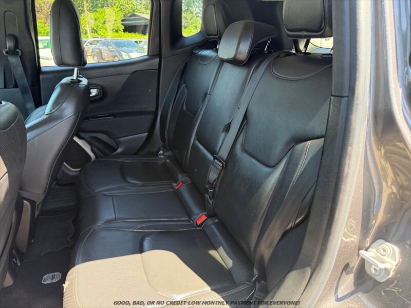 Used 2016 Jeep Renegade Limited AWD/4WD image 14