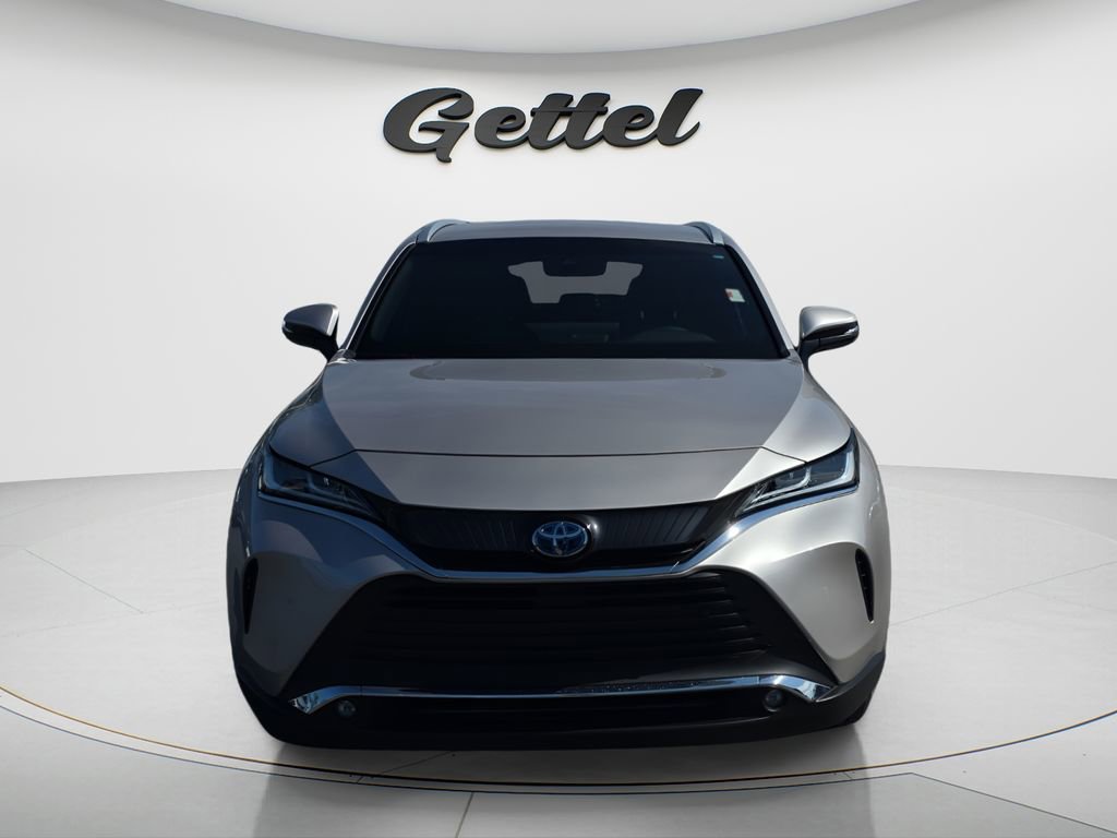 Used 2023 Toyota Venza XLE AWD/4WD image 2