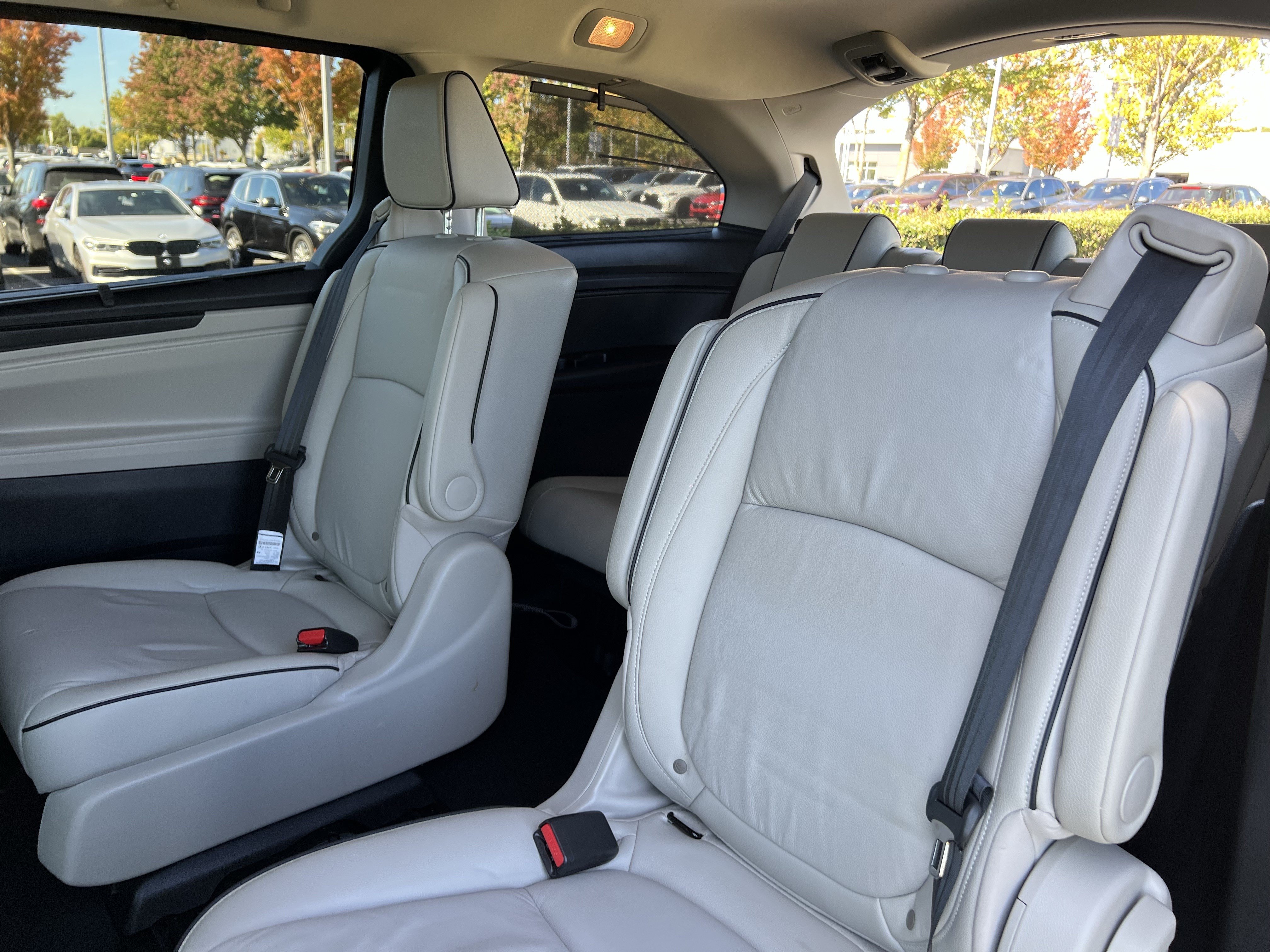 Used 2025 Honda Odyssey Touring image 32