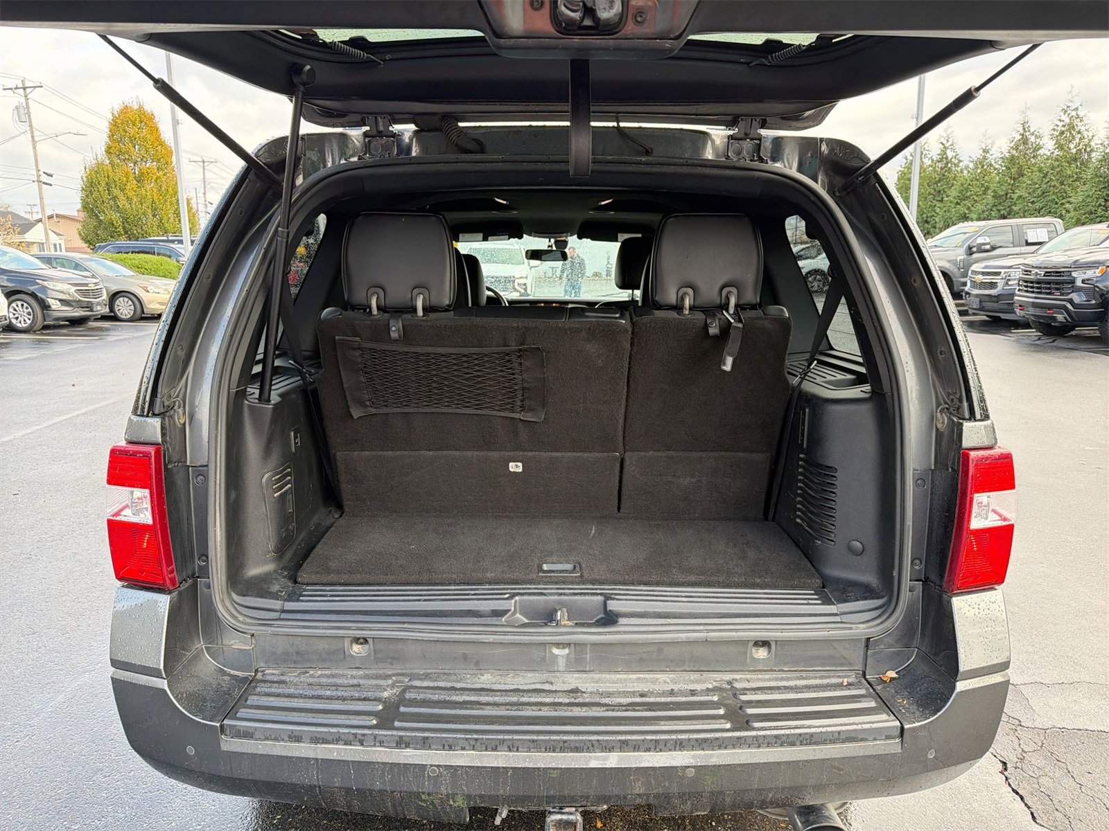 Used 2017 Ford Expedition Limited image 23