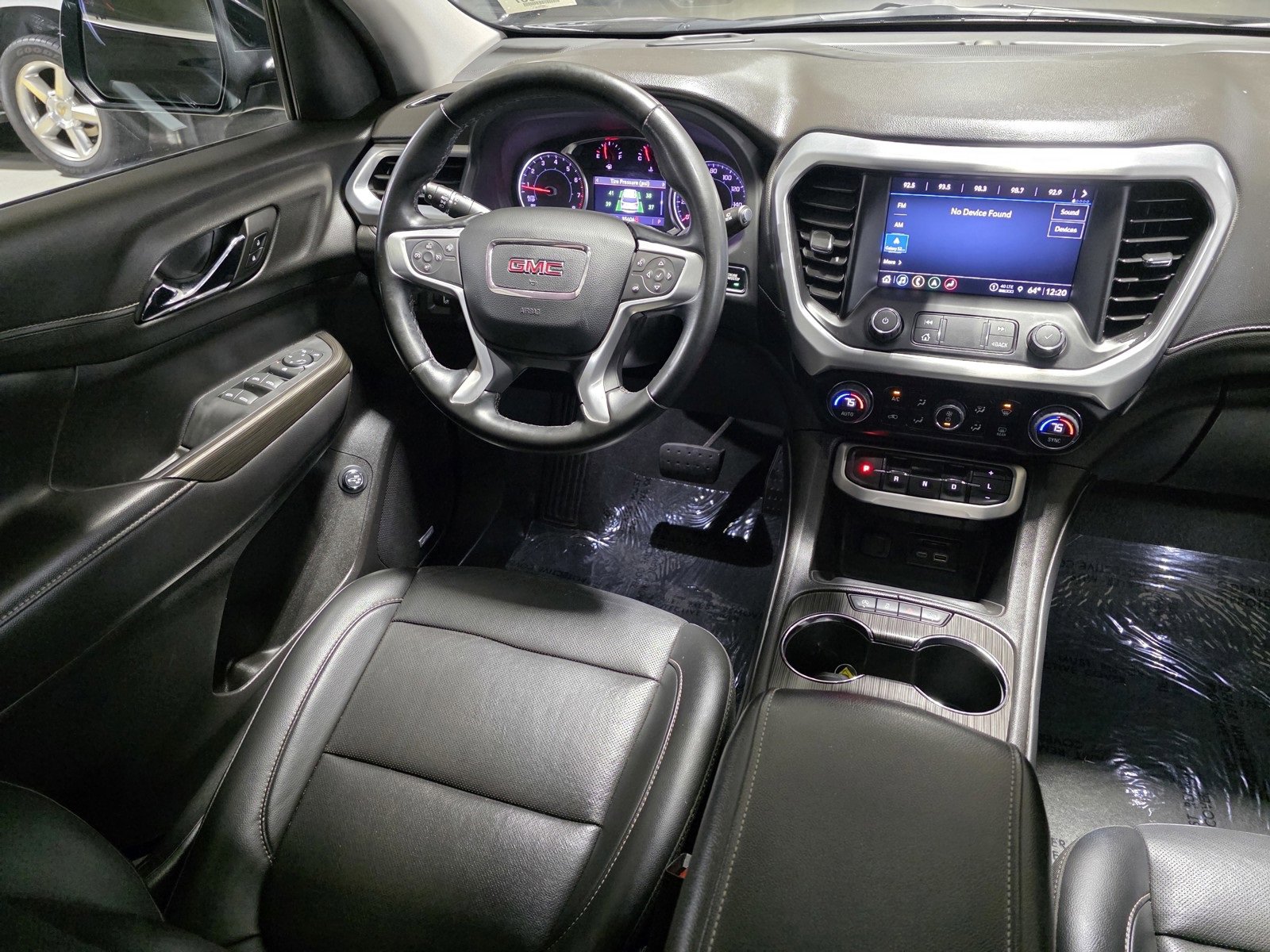 Used 2023 GMC Acadia SLT image 21