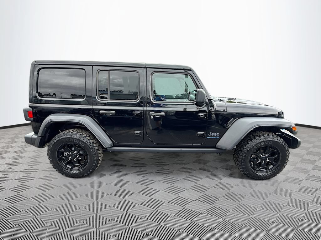 Used 2023 Jeep Wrangler Unlimited w/ Cold Weather Group AWD/4WD image 5