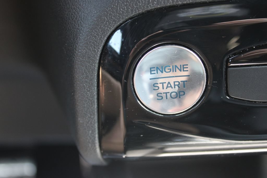 Used 2023 Ford Escape ST-Line w/ Tech Pack #1 AWD/4WD image 41