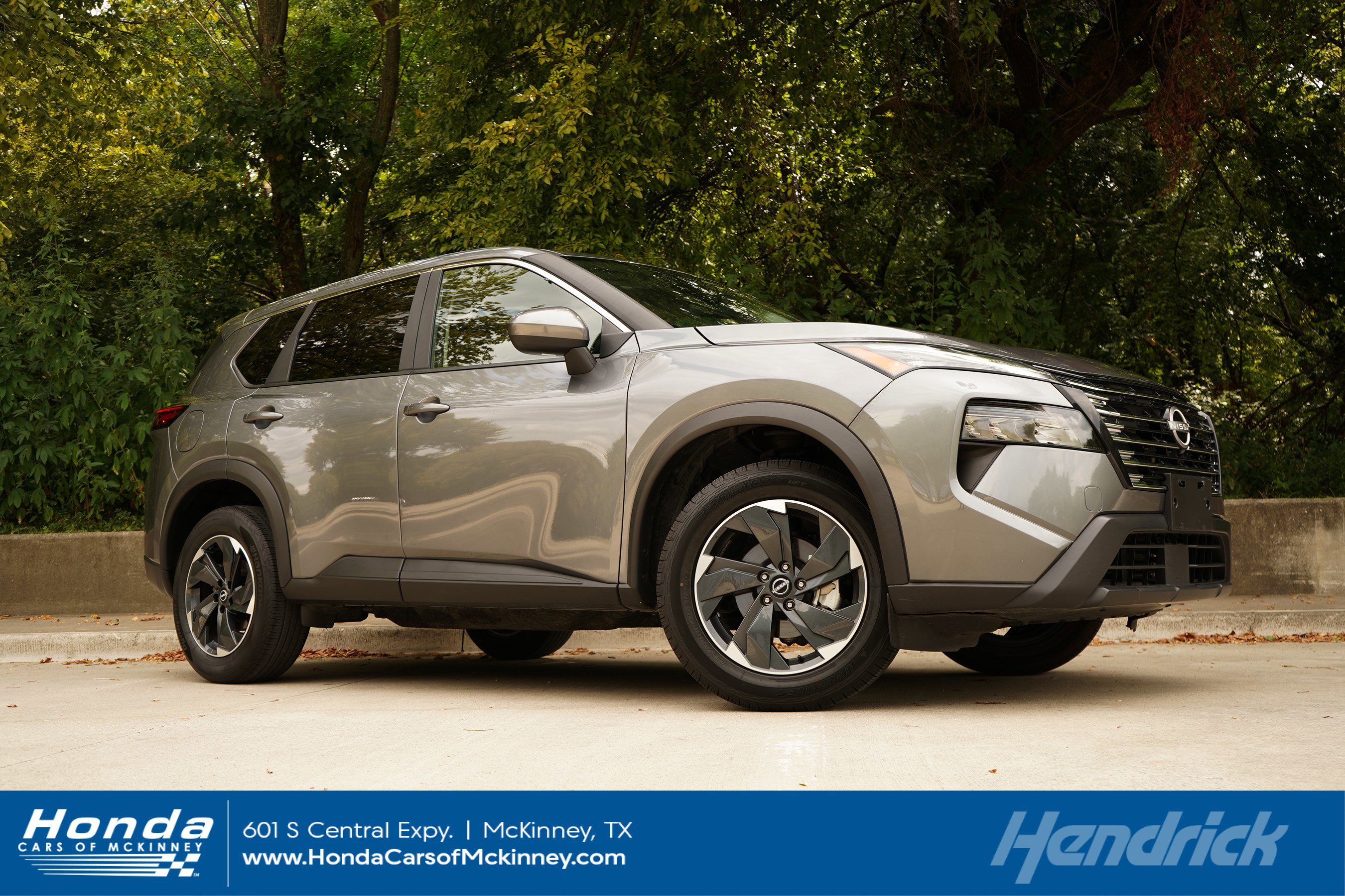 Used 2024 Nissan Rogue SV