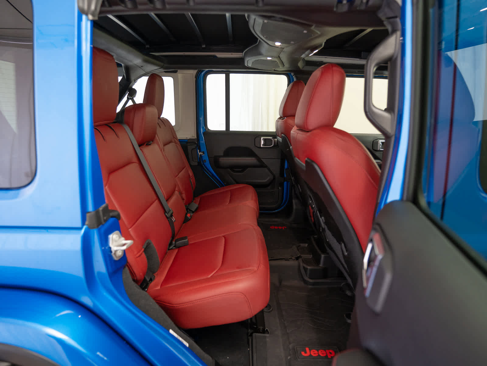 Used 2024 Jeep Wrangler Unlimited Rubicon 392 image 21