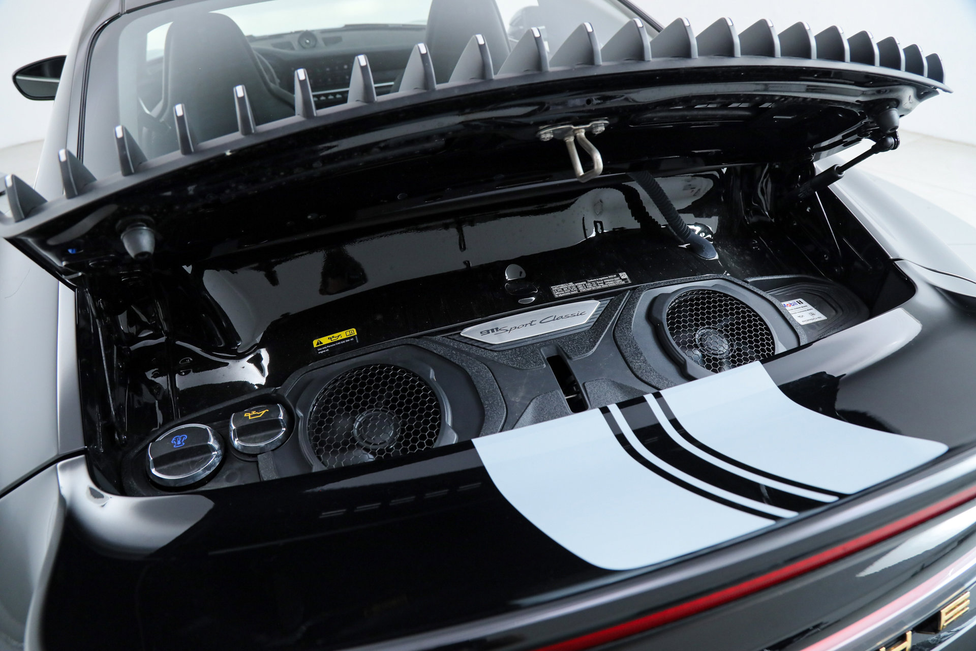 Used 2023 Porsche 911 Sport Classic image 40