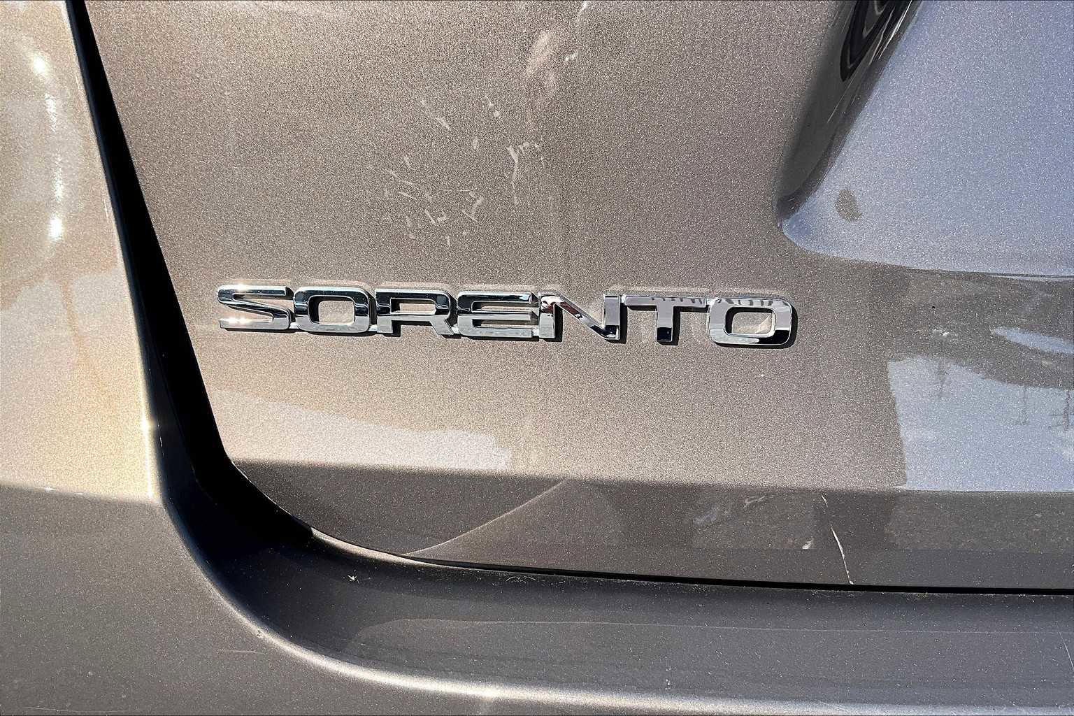 Used 2019 Kia Sorento EX image 9