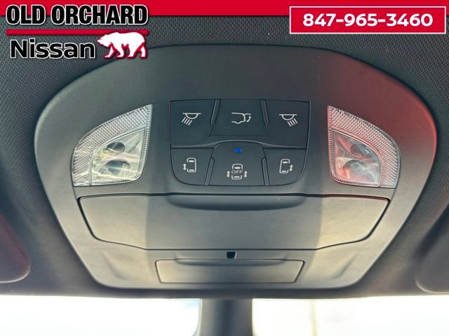 Used 2024 Chrysler Pacifica Touring FWD image 16