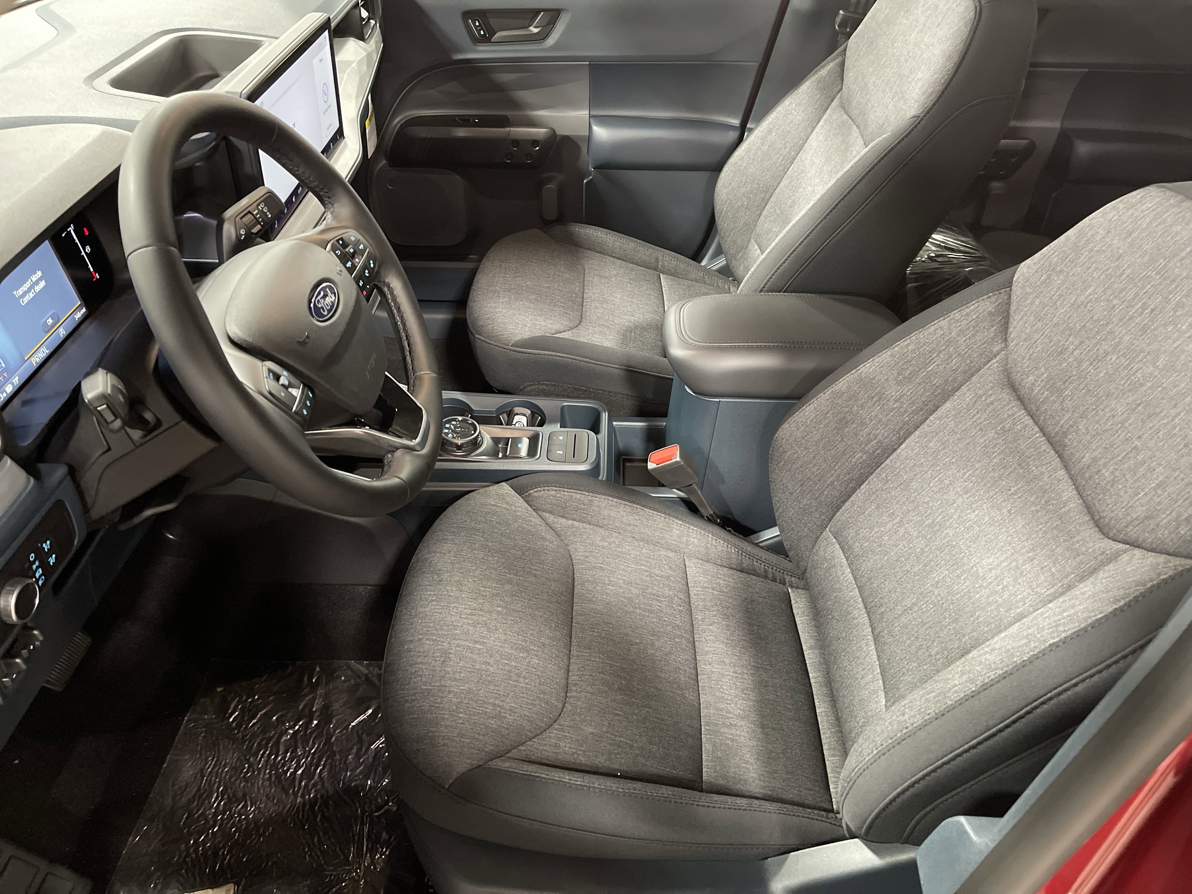 New 2025 Ford Maverick XLT w/ XLT Luxury Package image 13