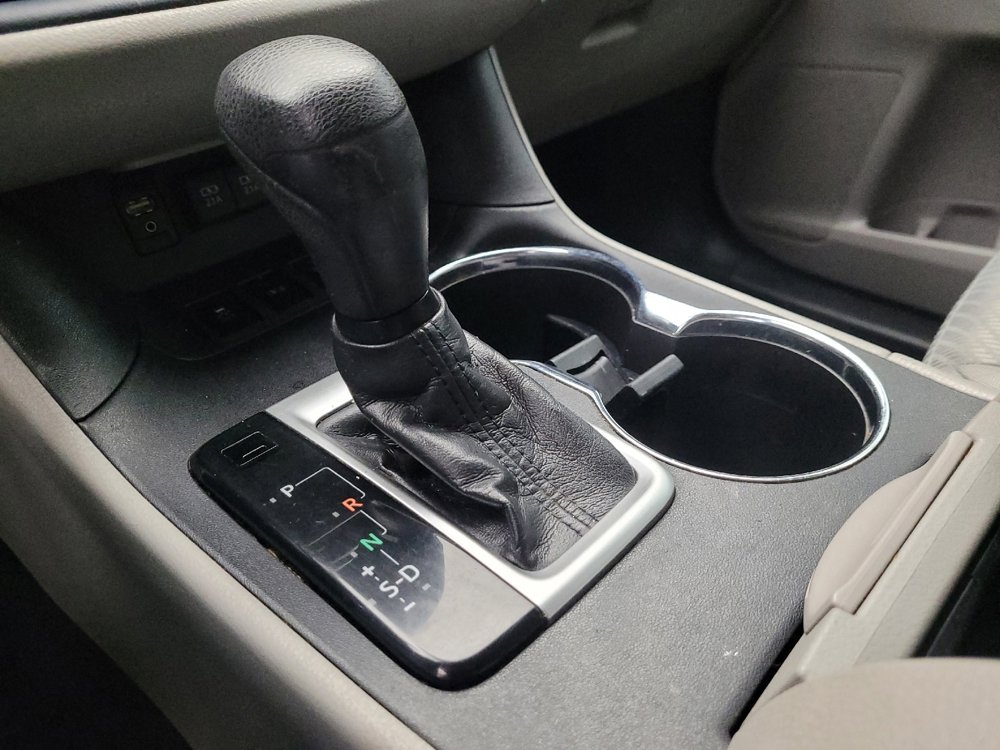 Used 2019 Toyota Highlander LE image 26
