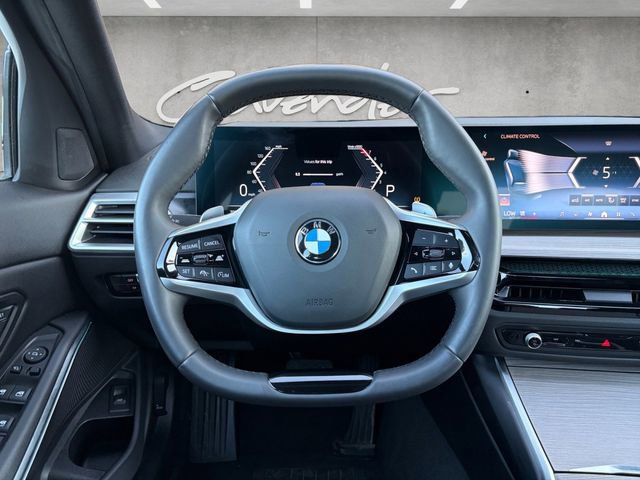 Used 2025 BMW 330i Sedan image 21