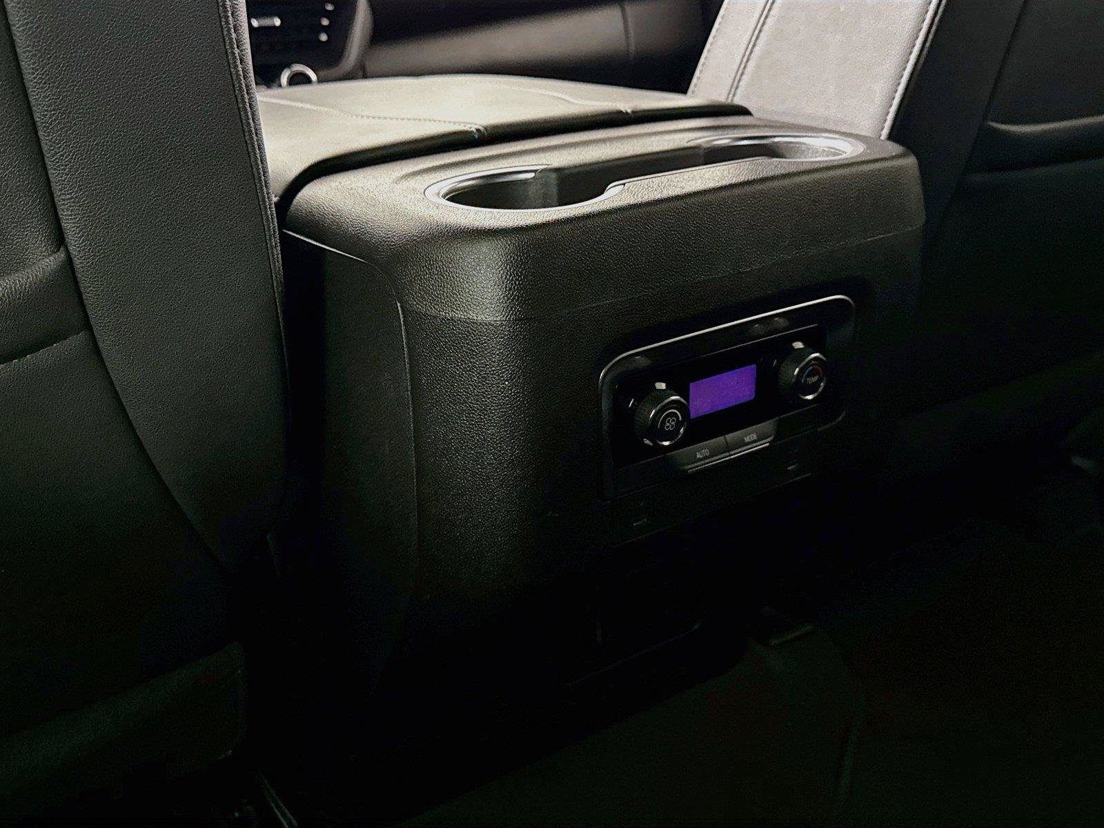 Used 2025 Chevrolet Tahoe LT RWD image 33