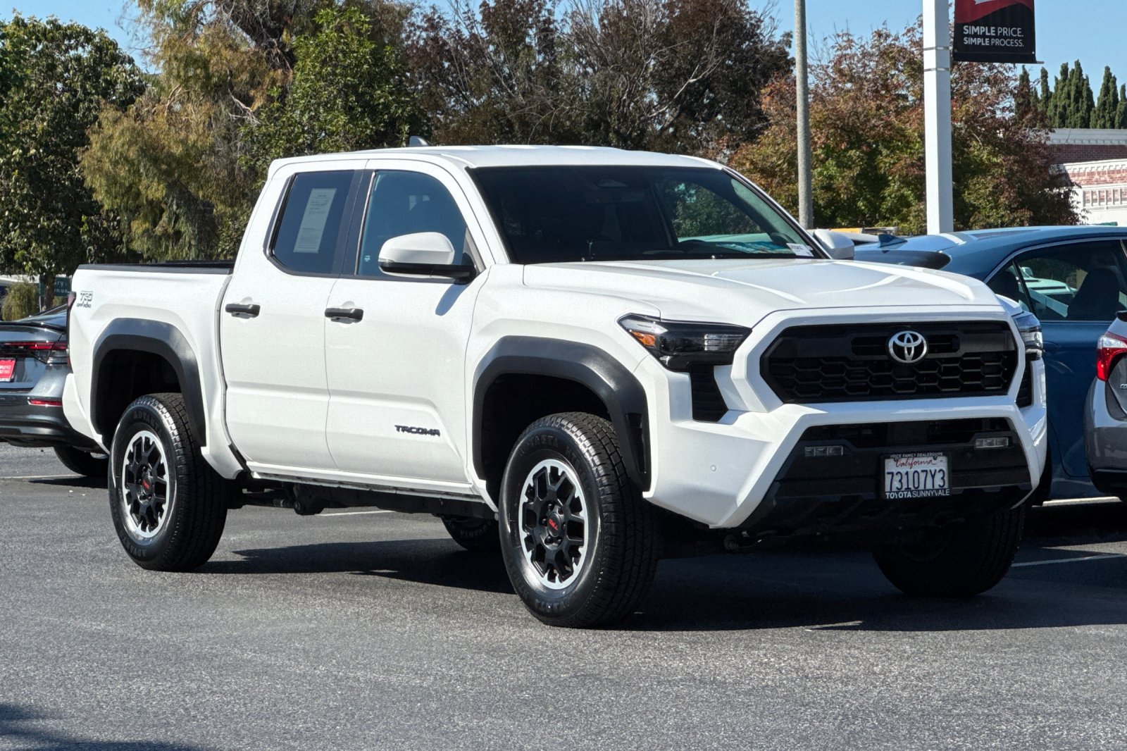 Used 2024 Toyota Tacoma TRD Off-Road w/ TRD Off Road Upgrade Package AWD/4WD image 8
