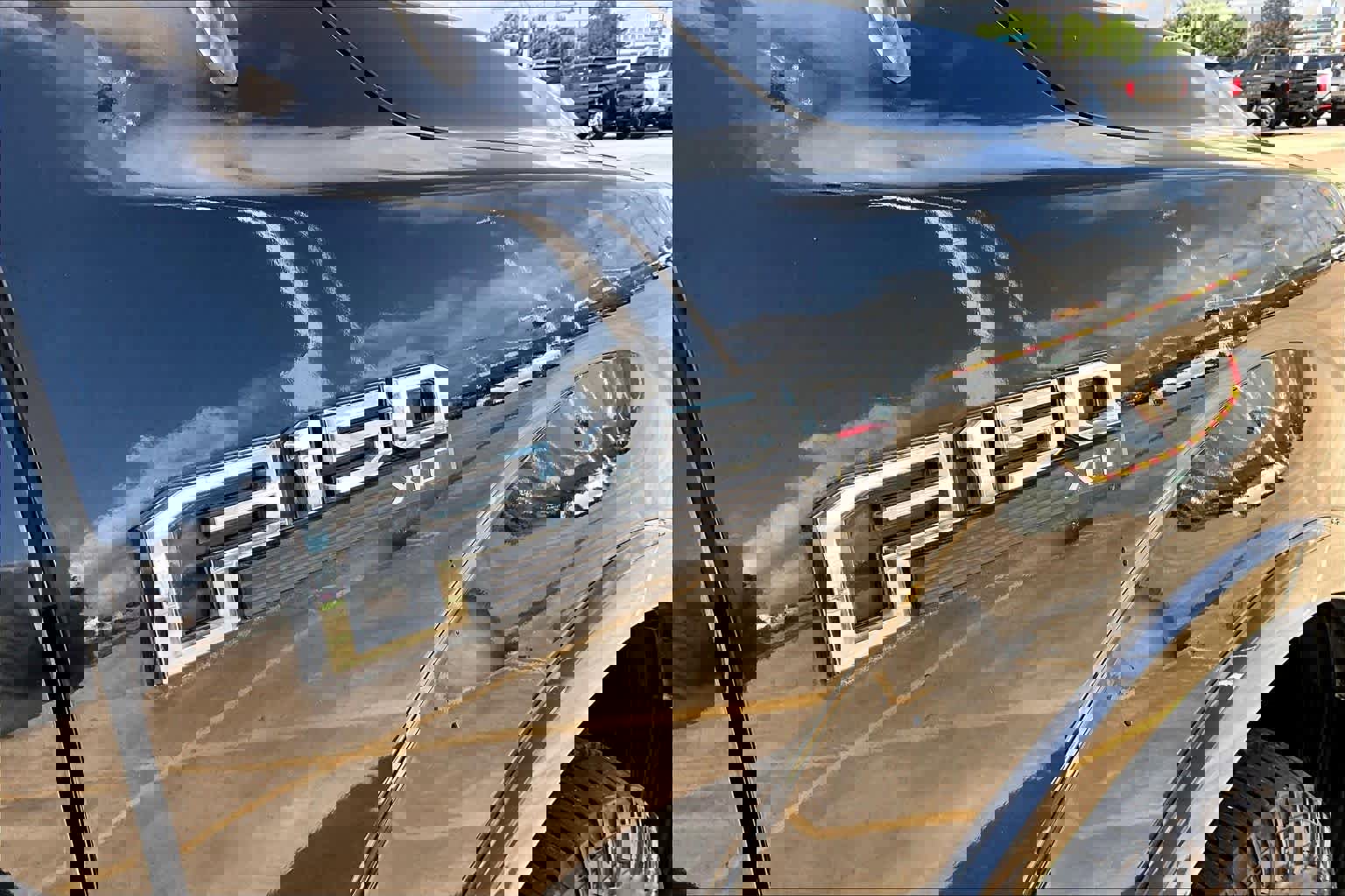 Used 2016 Ford F150 XLT w/ Equipment Group 302A Luxury image 9