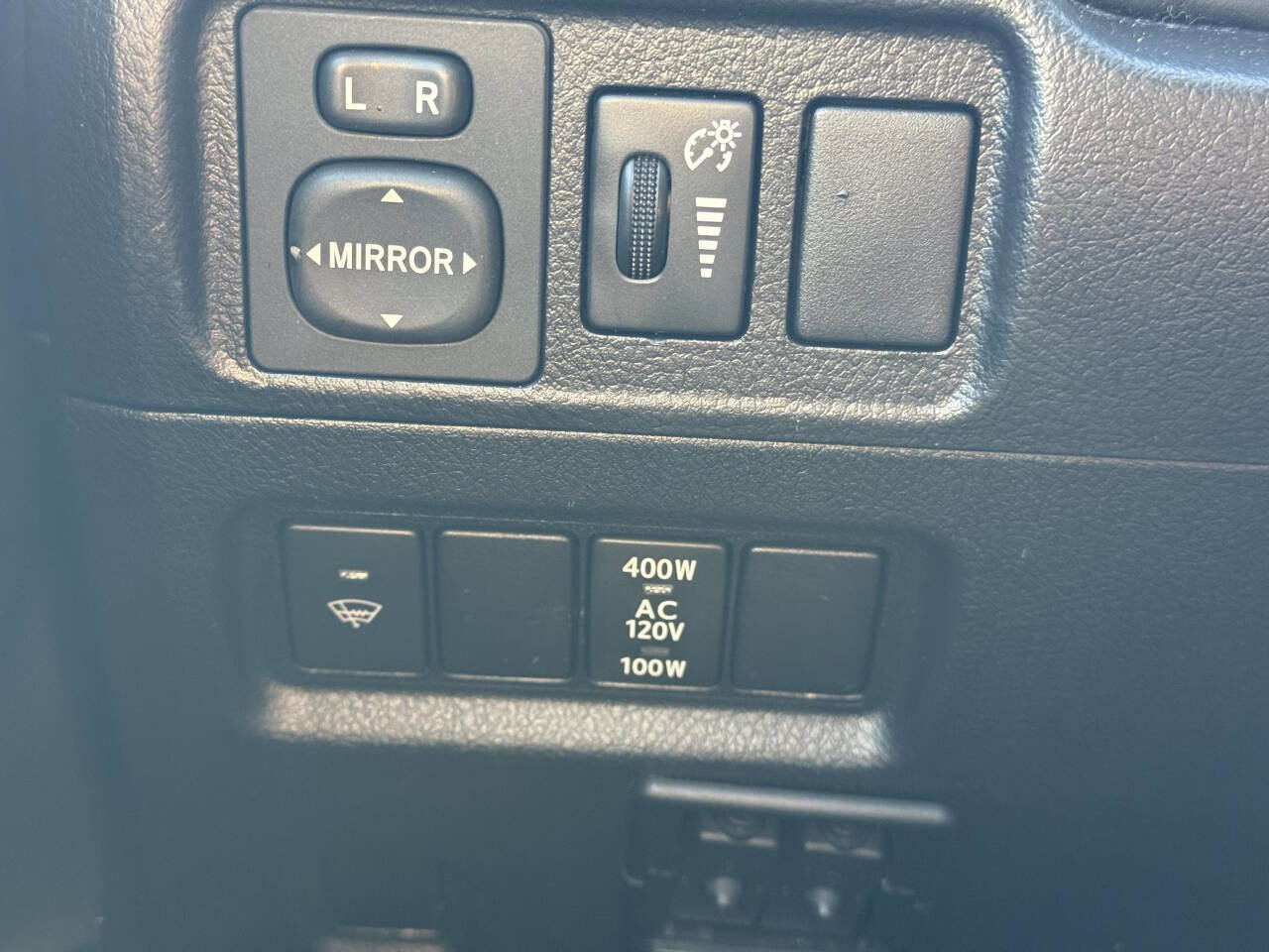 Used 2018 Toyota 4Runner SR5 image 11