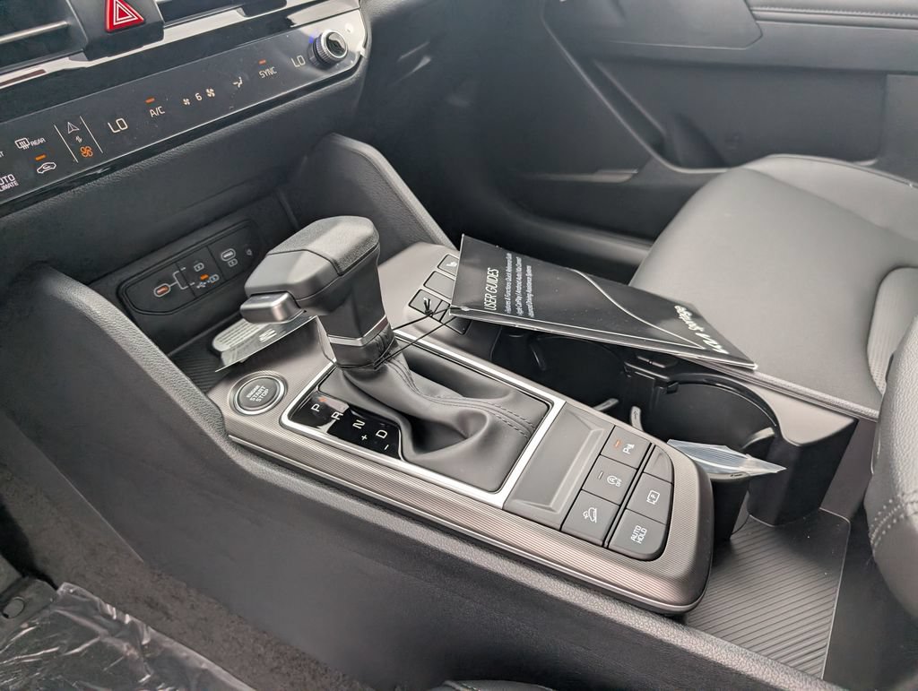 New 2026 Kia Sportage EX FWD image 19