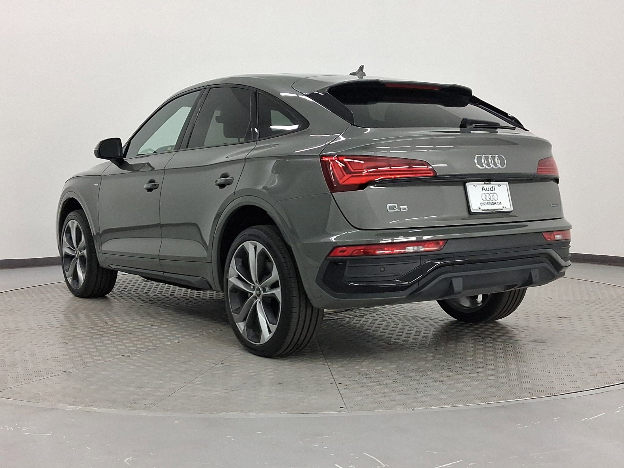Used 2023 Audi Q5 2.0T Premium Plus w/ Premium Plus Package image 3