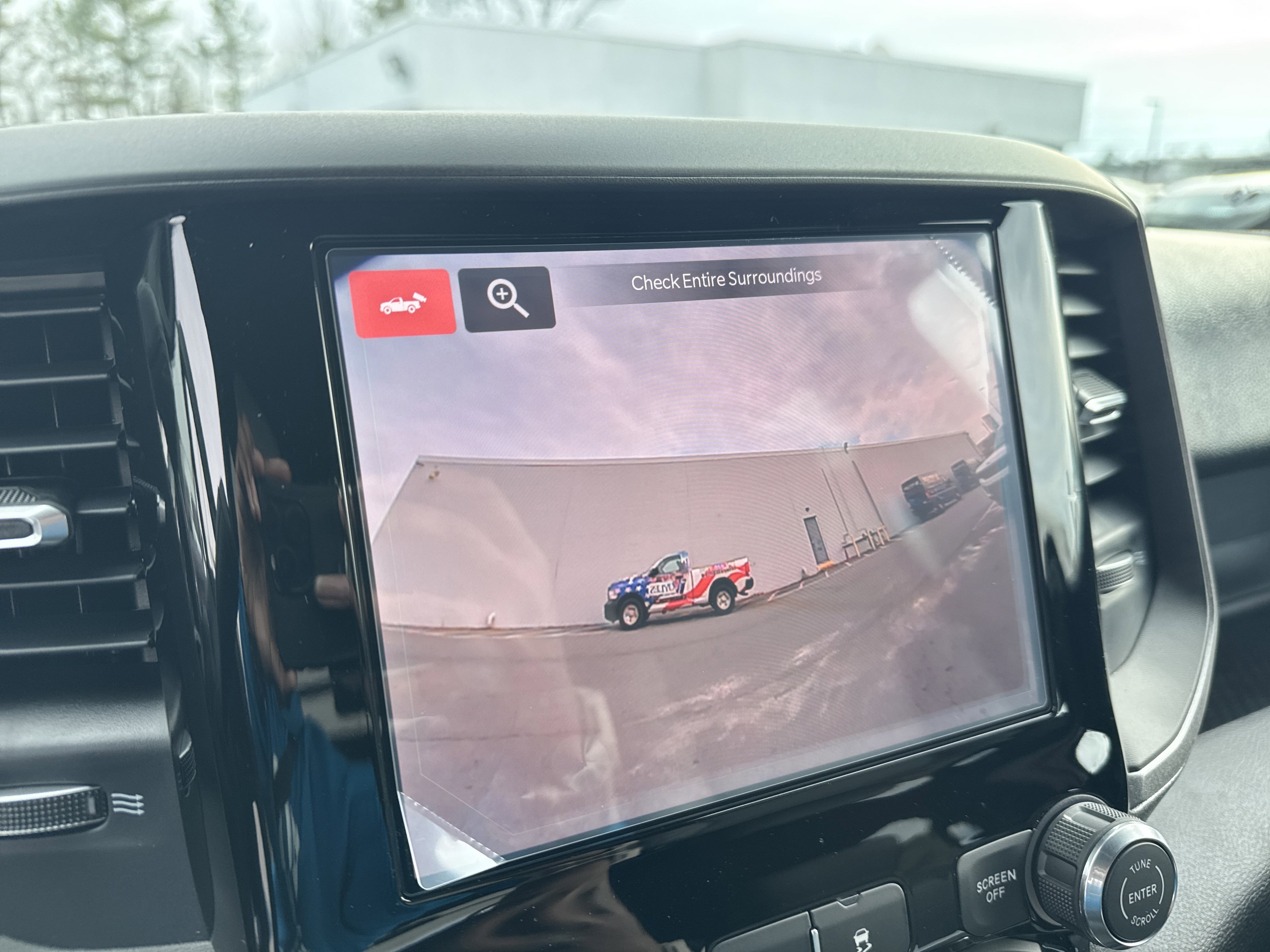 New 2026 RAM 5500 Tradesman w/ Chrome Appearance Group image 38