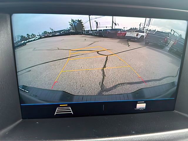 Used 2021 Chevrolet Colorado LT w/ Luxury Package image 26