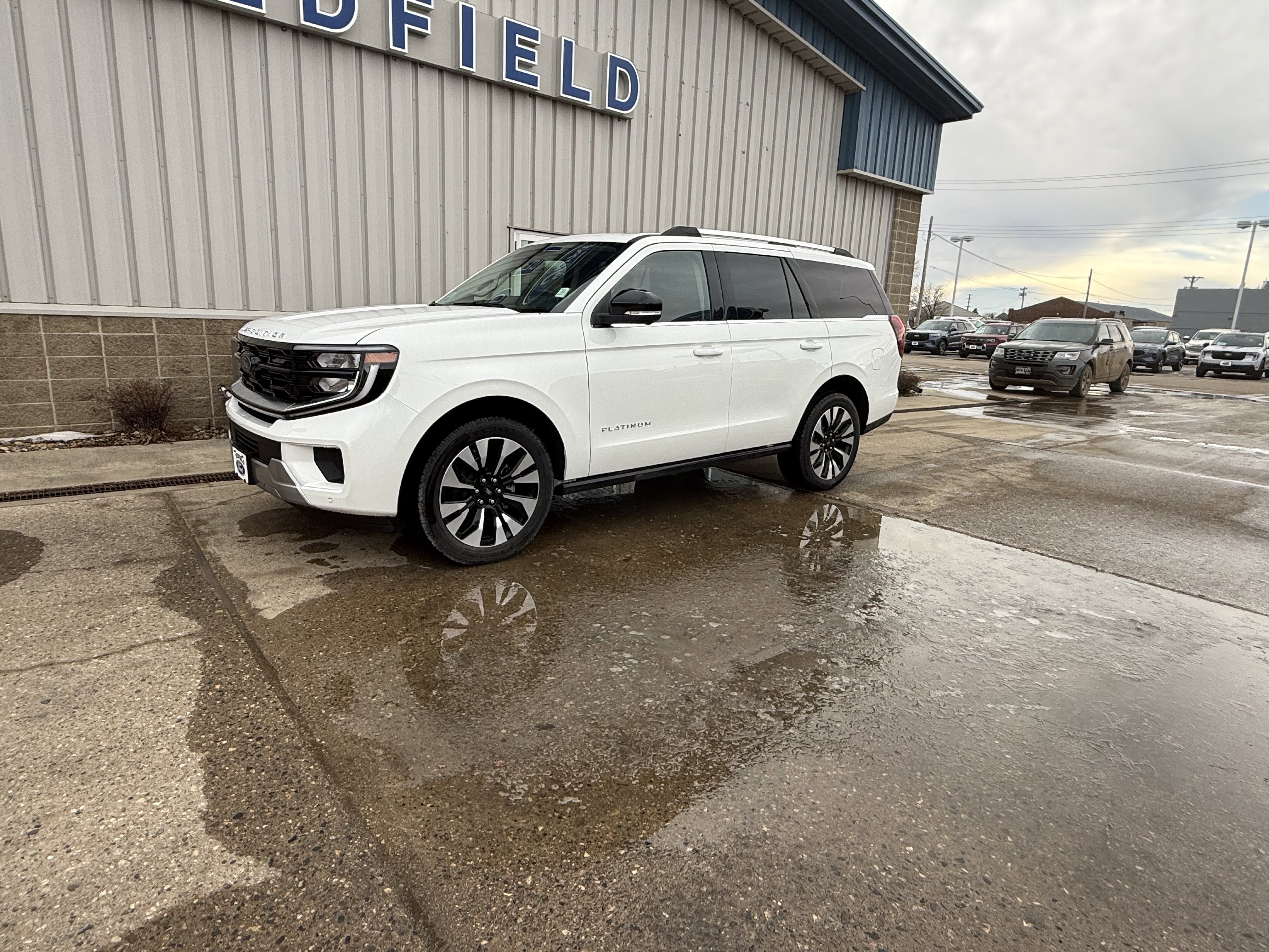 New 2025 Ford Expedition Platinum w/ Driver's Package AWD/4WD image 2